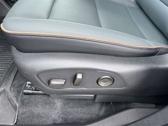 2024 GMC Acadia AT4 - Photo 17