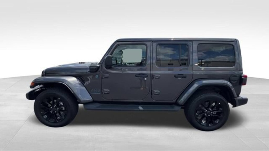 Used 2025 Jeep Wrangler 4xe Sahara SUV