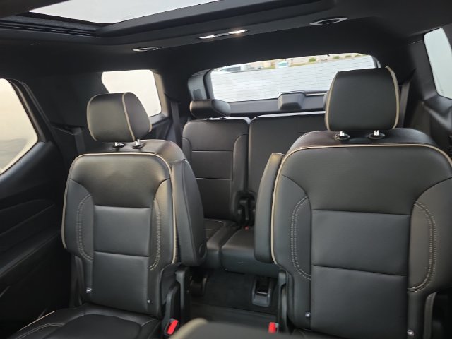 2023 Chevrolet Traverse Premier - Photo 25