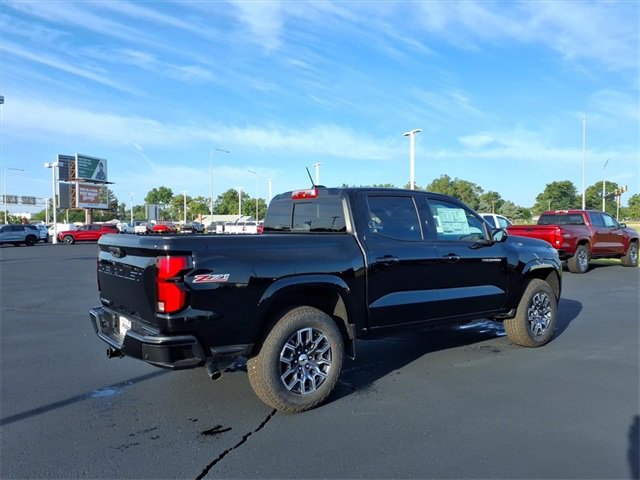 2026 Chevrolet Colorado Z71 photo 3
