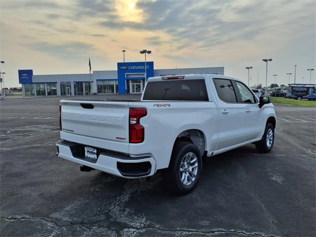2025 Chevrolet Silverado 1500 RST photo 3