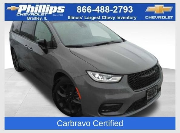 2025 Chrysler Pacifica Limited's photo