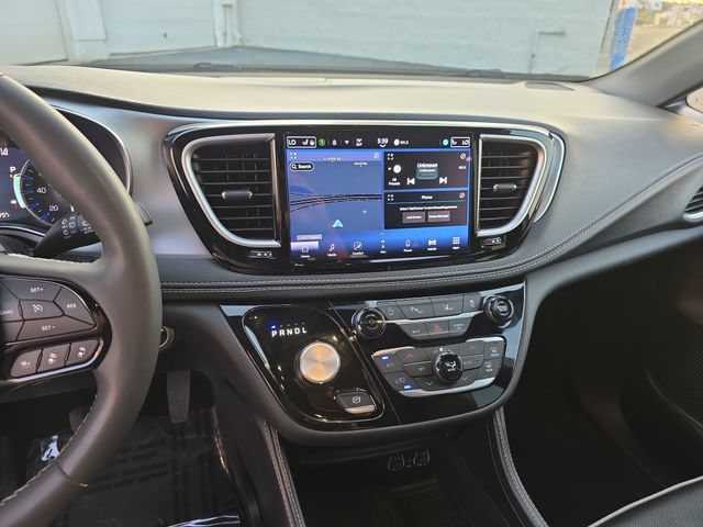 2025 Chrysler Pacifica Limited - Photo 21