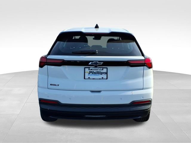2027 Chevrolet Bolt LT - Photo 4