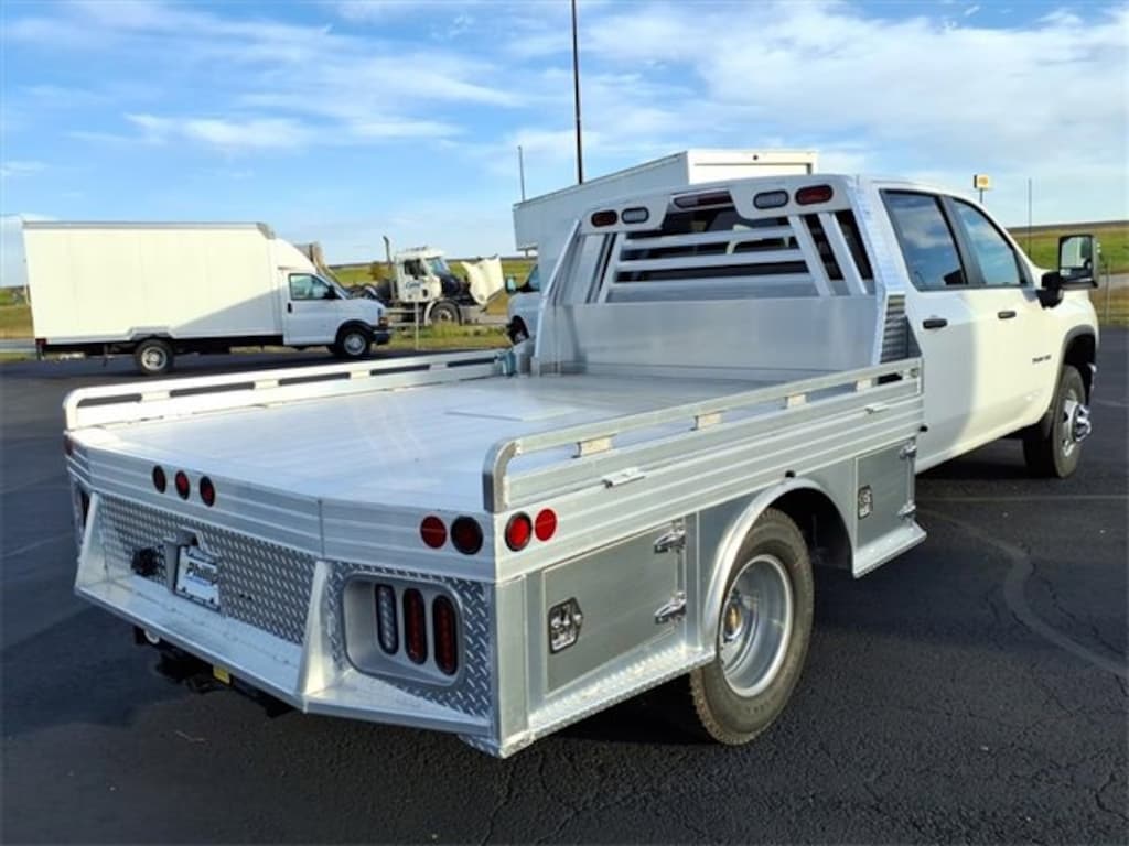 New 2025 Chevrolet Silverado 3500 HD Chassis Cab Work Truck Truck
