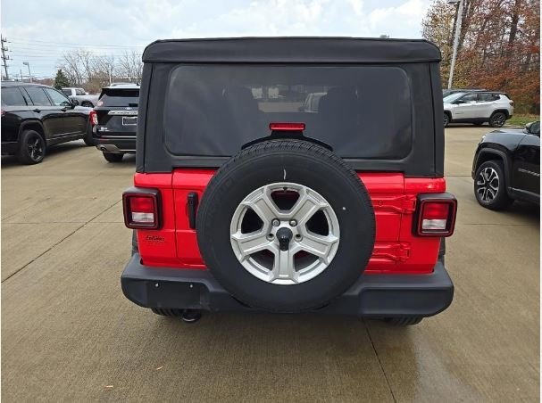 2022 Jeep Wrangler Unlimited Sport S photo 3