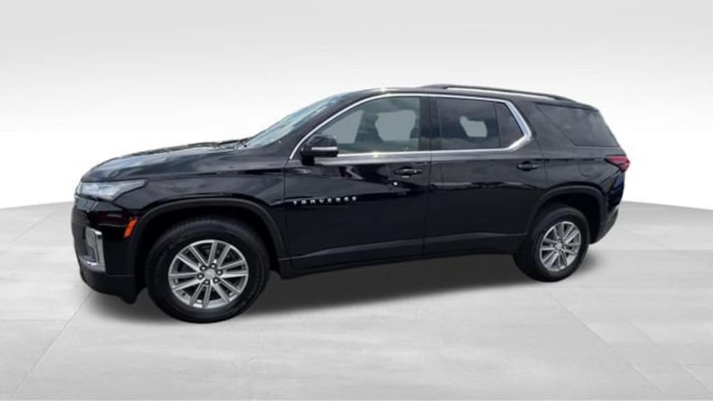 Used 2023 Chevrolet Traverse LT Cloth SUV