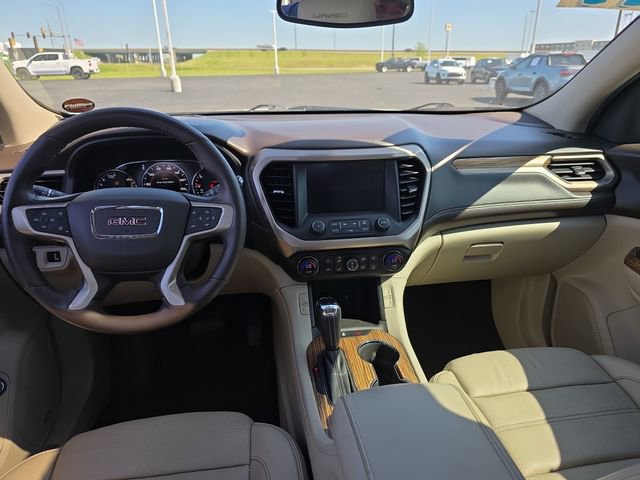 2017 GMC Acadia Denali - Photo 15