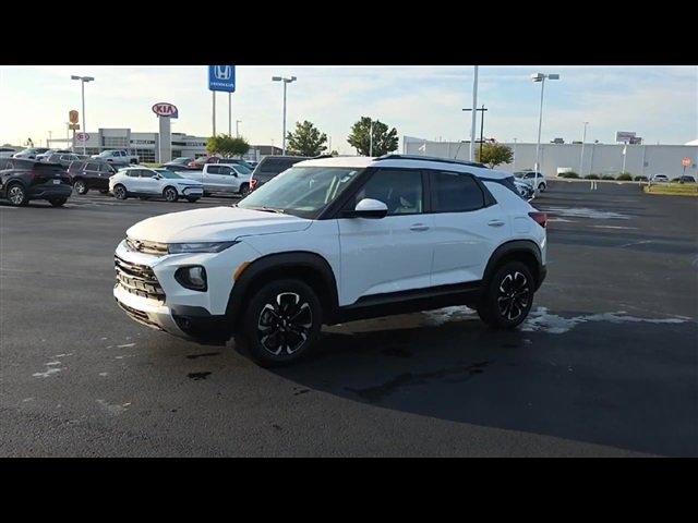 2021 Chevrolet Trailblazer LT photo 4