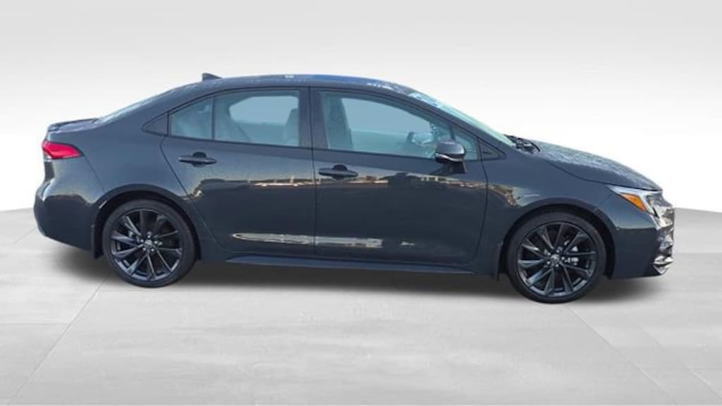 Used 2024 Toyota Corolla SE Sedan
