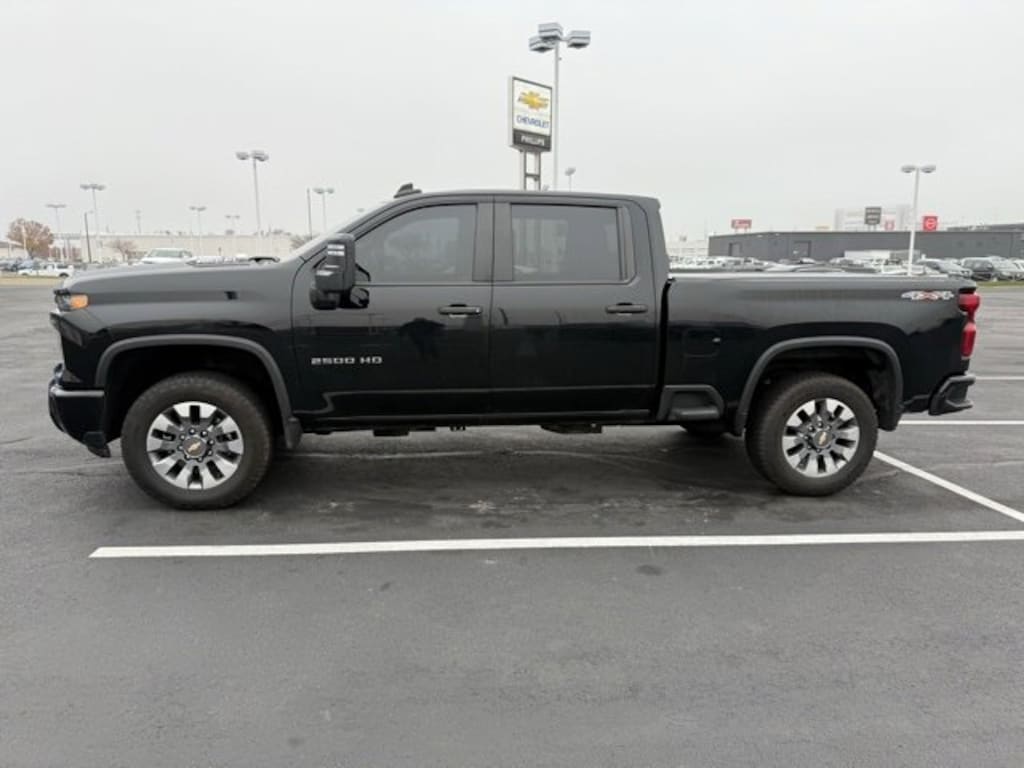 Used 2025 Chevrolet Silverado 2500 HD Custom Truck