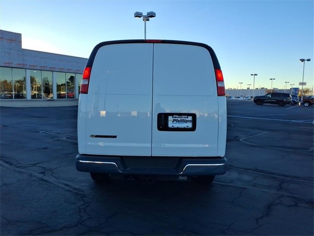 2025 Chevrolet Express Cargo 2500 Van photo 3