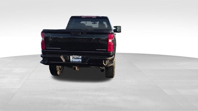 2023 Chevrolet Silverado 2500HD Custom - Photo 4