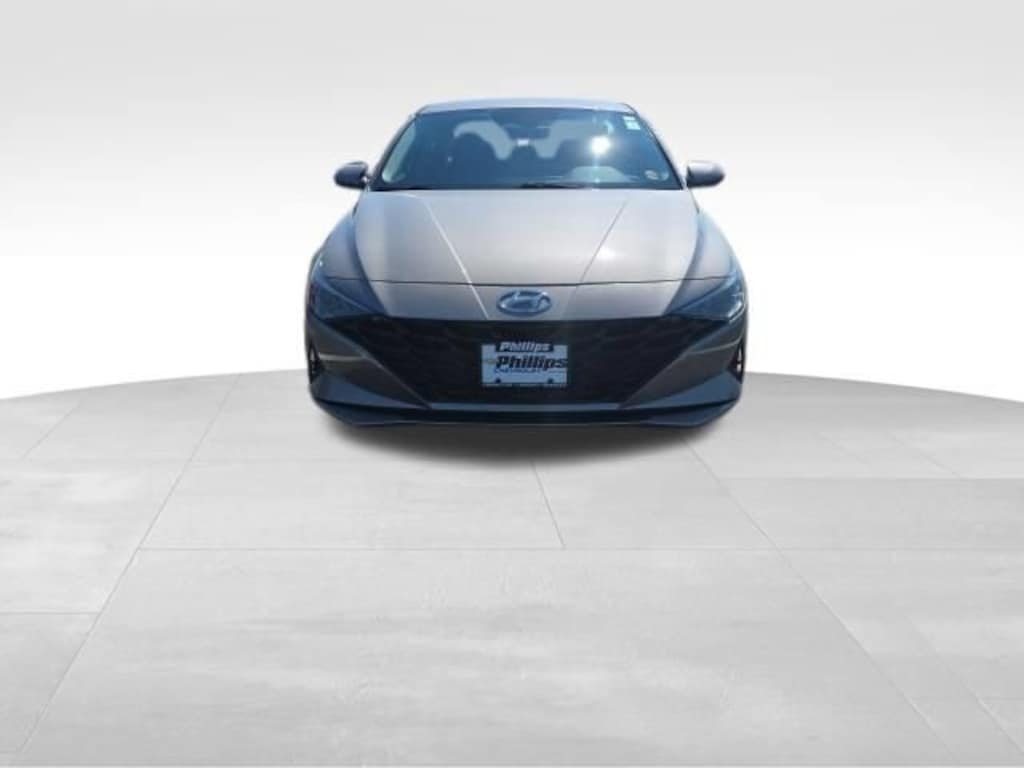 Used 2022 Hyundai Elantra SEL Sedan
