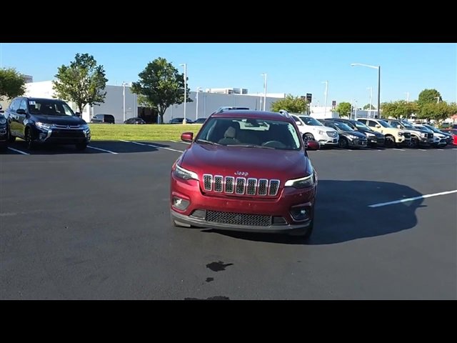 2019 Jeep Cherokee Latitude photo 3
