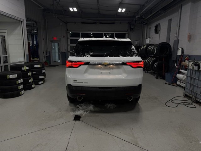 2023 Chevrolet Traverse LS photo 3