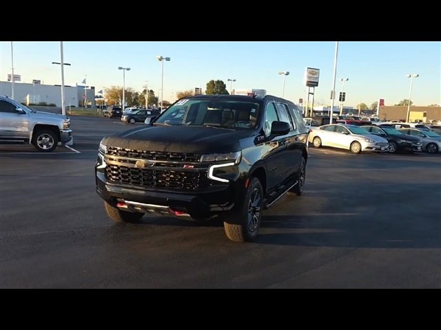 2021 Chevrolet Suburban Z71 photo 4