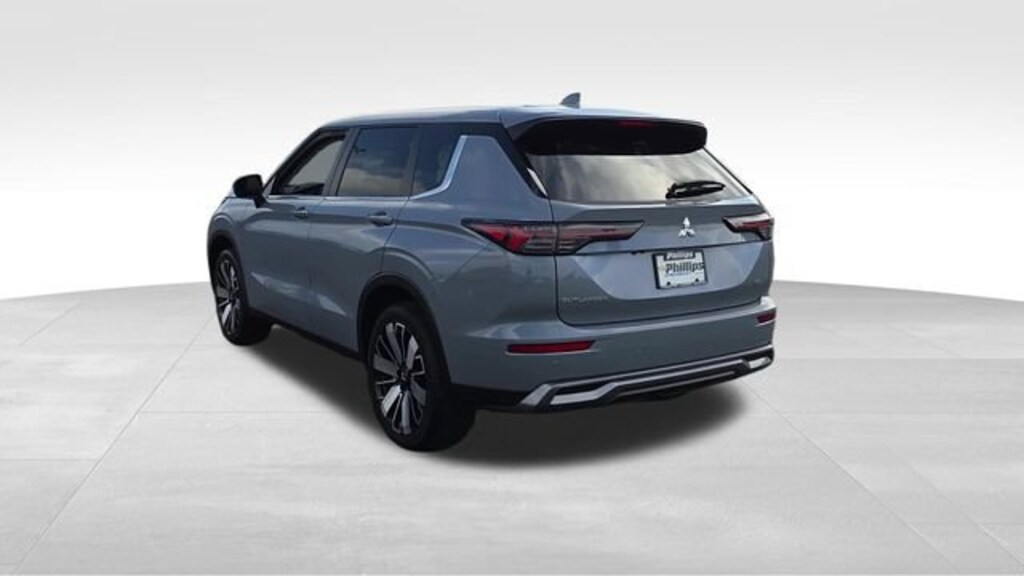 Used 2025 Mitsubishi Outlander SE 2.5 2WD SUV
