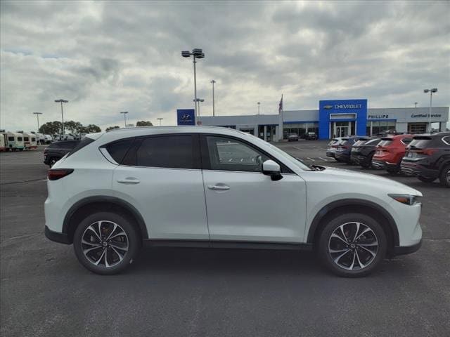 Used 2023 Mazda CX-5 S Premium Plus package with VIN JM3KFBEM5P0113703 for sale in Bourbonnais, IL