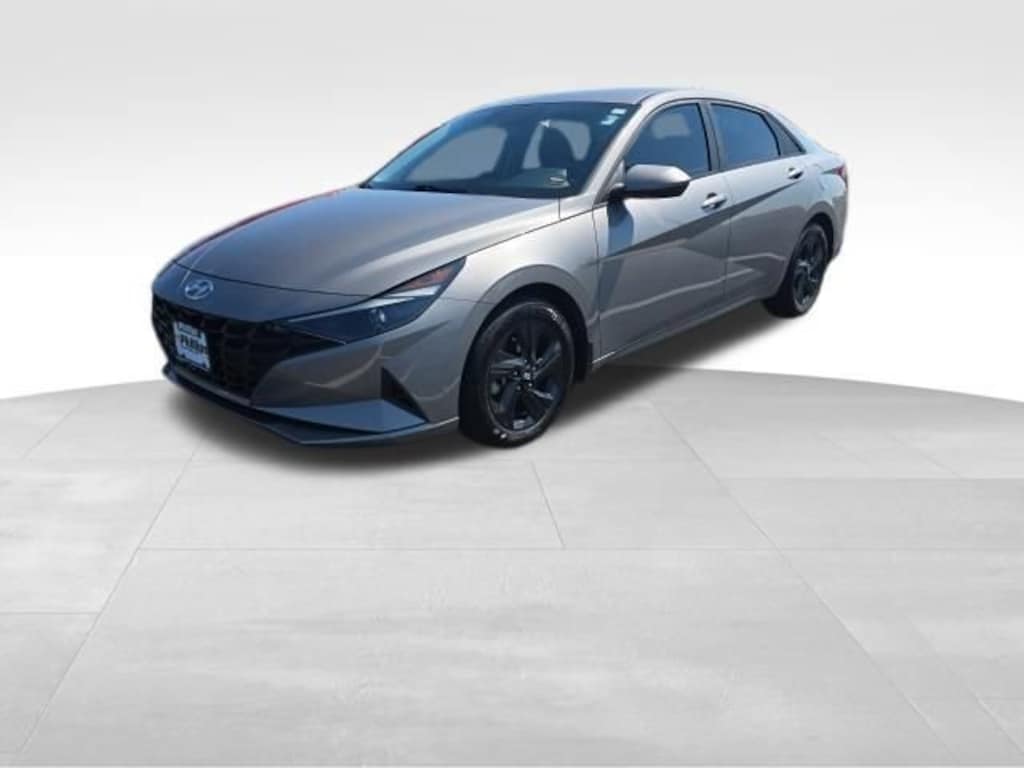 Used 2022 Hyundai Elantra SEL Sedan