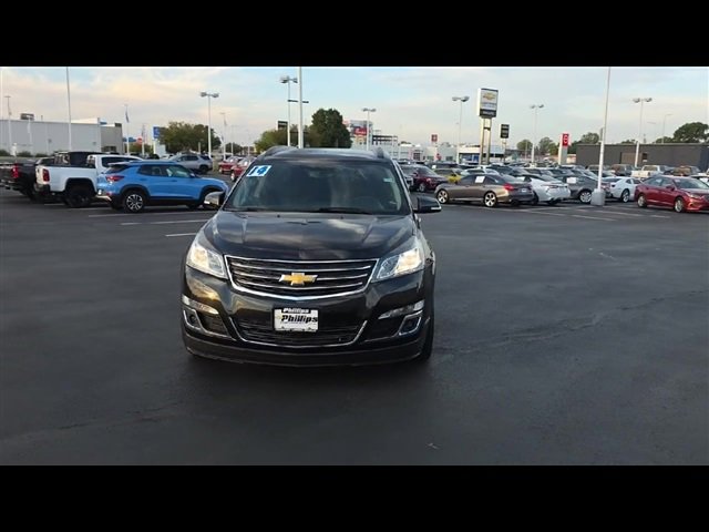 2014 Chevrolet Traverse 2LT photo 3