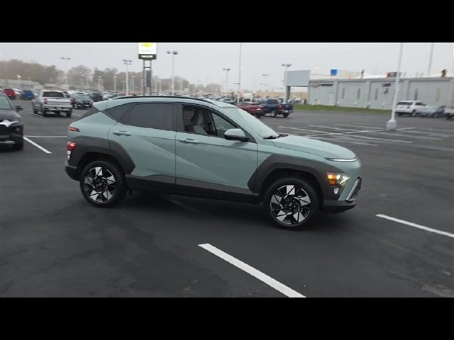 2024 Hyundai Kona SEL photo 2