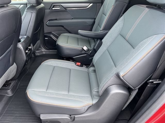 2024 GMC Acadia AT4 - Photo 25