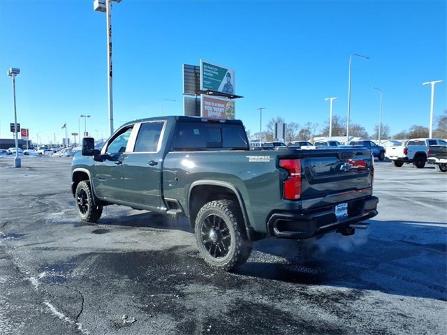 2026 Chevrolet Silverado 2500HD LT photo 3