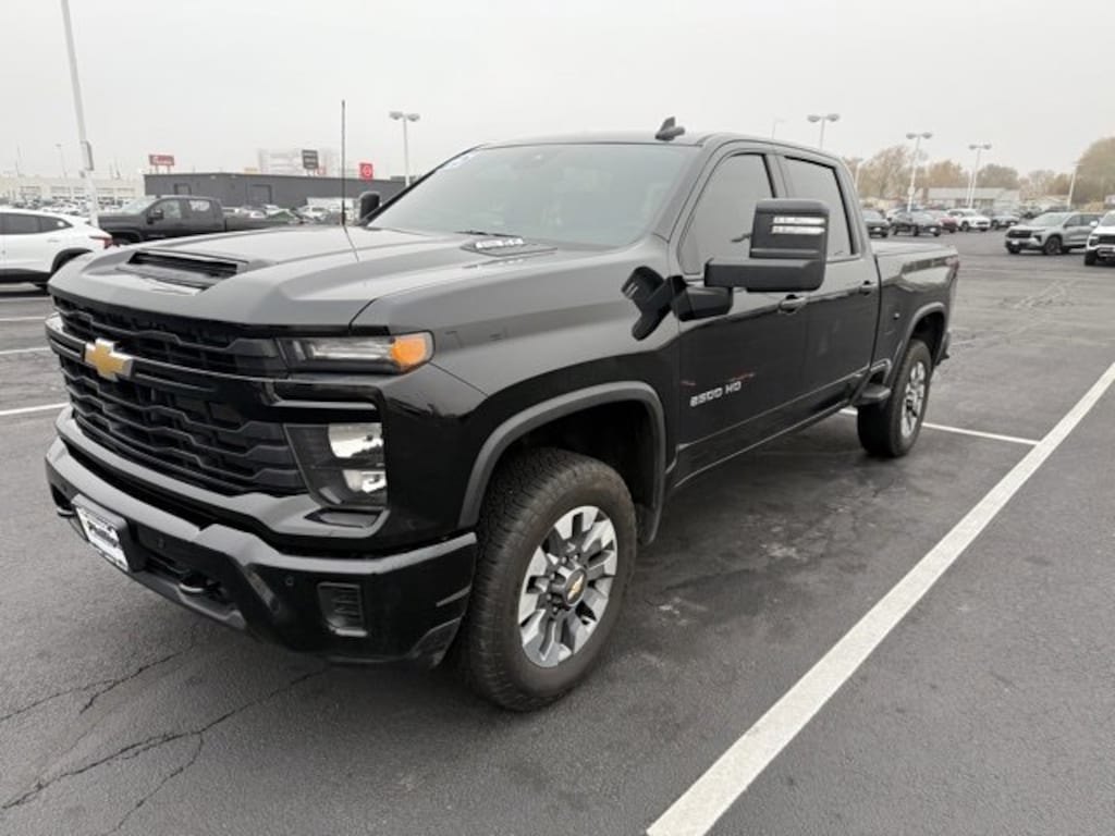 Used 2025 Chevrolet Silverado 2500 HD Custom Truck