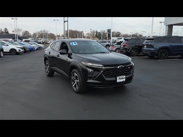 2024 Chevrolet Trax photo 3