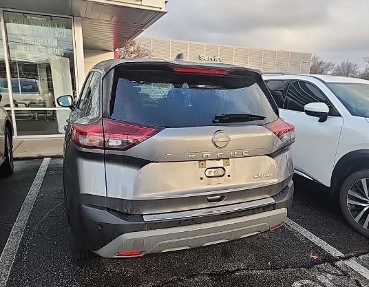 2023 Nissan Rogue SV photo 4