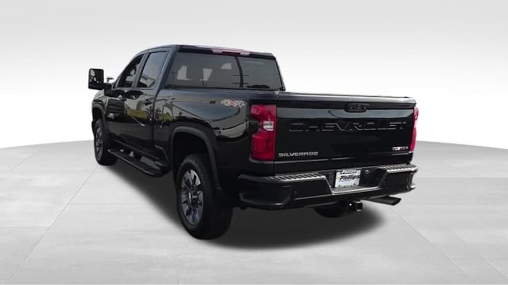 Used 2024 Chevrolet Silverado 2500 HD Custom Truck Crew Cab