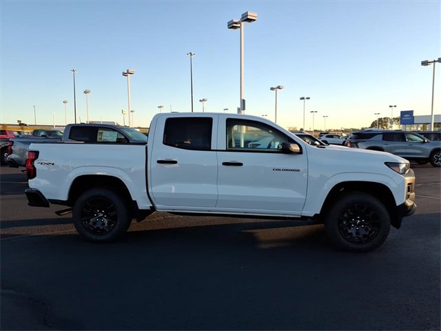 2026 Chevrolet Colorado Work Truck photo 2
