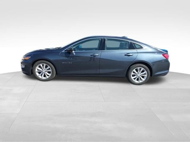 Used 2019 Chevrolet Malibu 1LT with VIN 1G1ZD5ST2KF117829 for sale in Bourbonnais, IL