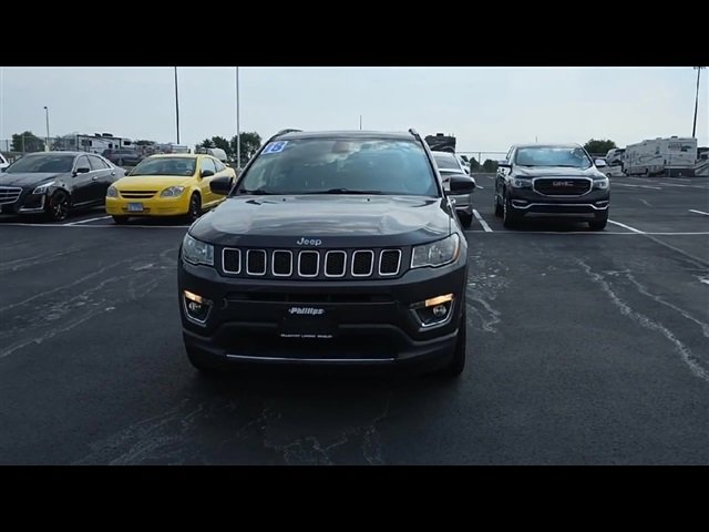 2018 Jeep Compass Limited photo 2