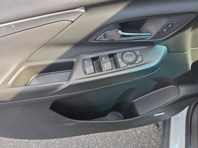 2023 Chevrolet Bolt EV 2LT - Photo 13
