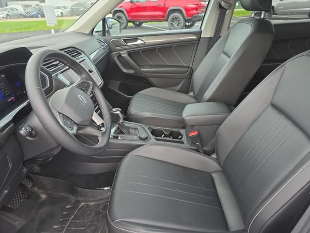 Used 2022 Volkswagen Tiguan 2.0T SE SUV