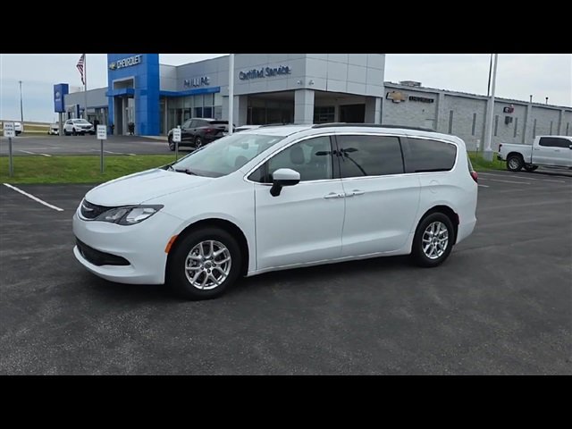 2021 Chrysler Voyager LXi photo 4