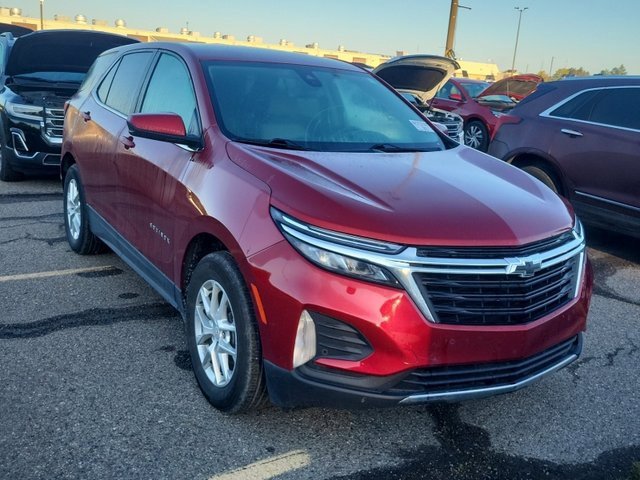 2023 Chevrolet Equinox LT photo 3