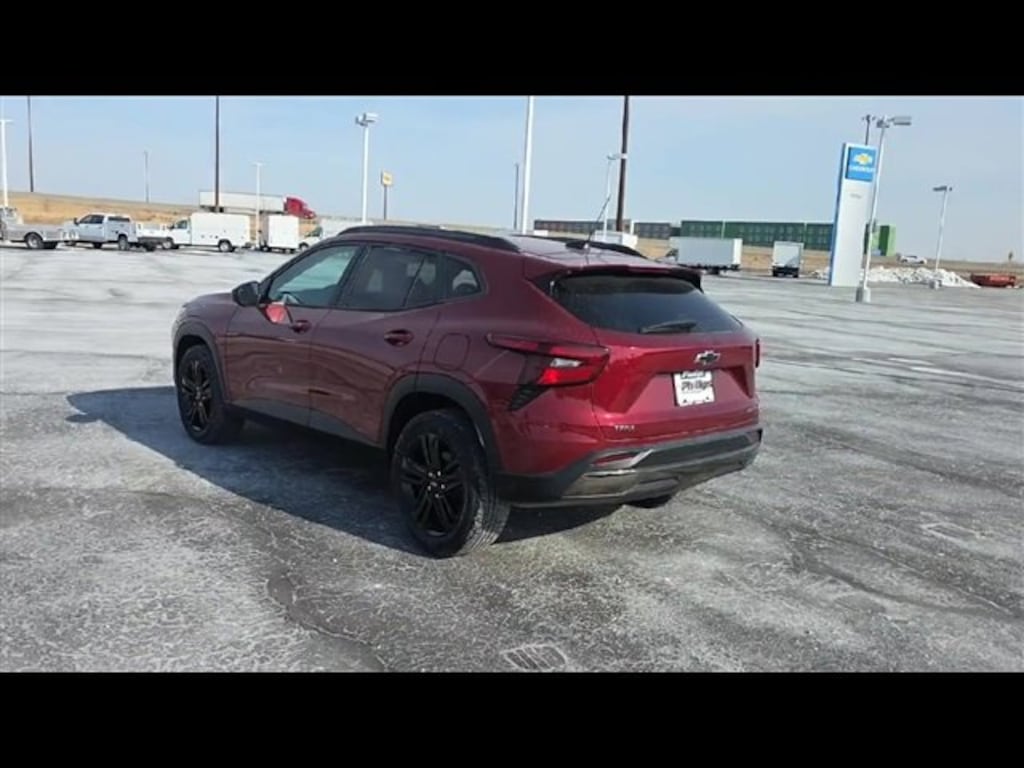 Used 2024 Chevrolet Trax Activ SUV