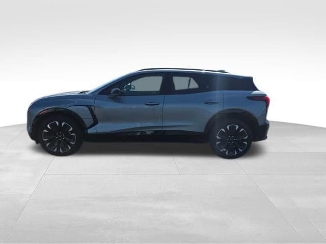 Used 2025 Chevrolet Blazer EV RS with VIN 3GNKDJRJ9SS108585 for sale in Bourbonnais, IL