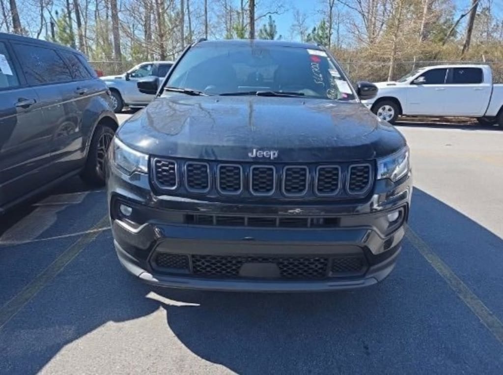 Used 2025 Jeep Compass Latitude 4x4 SUV
