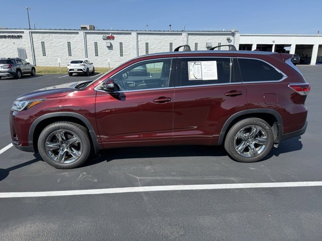 2019 Toyota Highlander Limited Platinum photo 3
