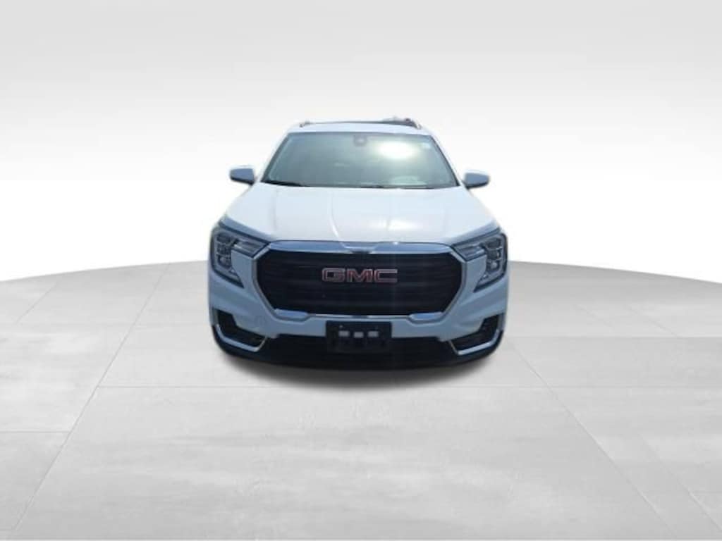 Used 2024 GMC Terrain SLE SUV