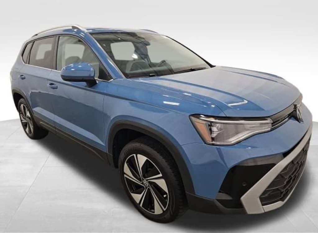 Used 2025 Volkswagen Taos 1.5T SE SUV