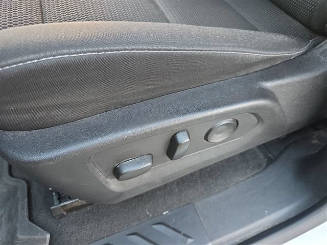 2023 Chevrolet Colorado LT - Photo 17
