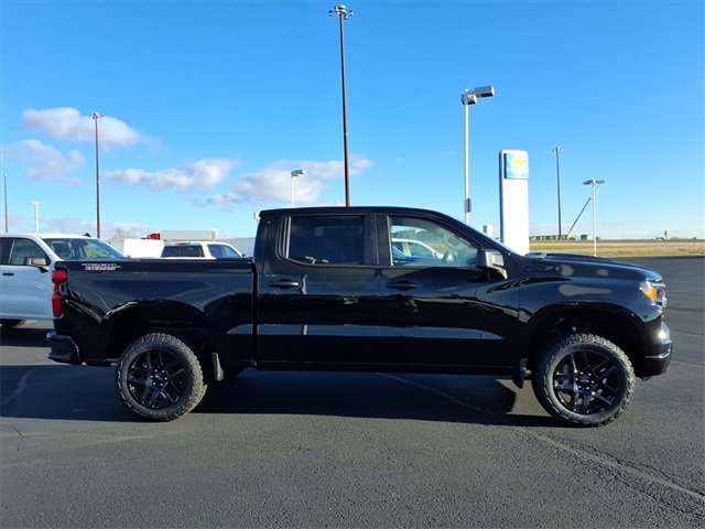 2026 Chevrolet Silverado 1500 Custom Trail Boss photo 2