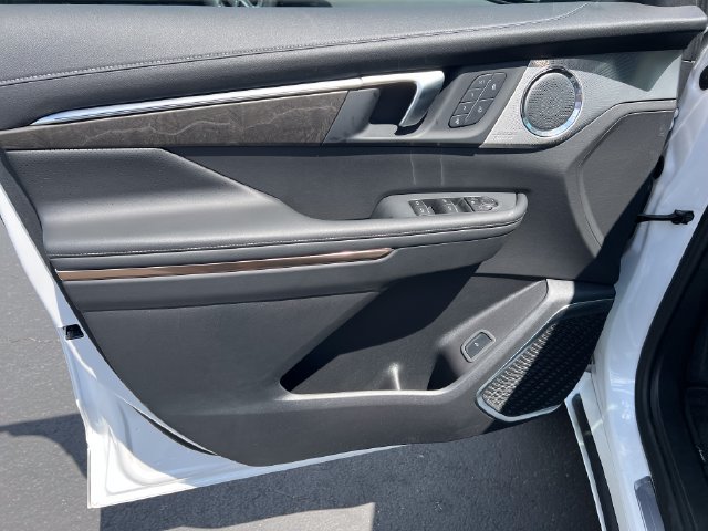2025 Buick Enclave Avenir - Photo 17