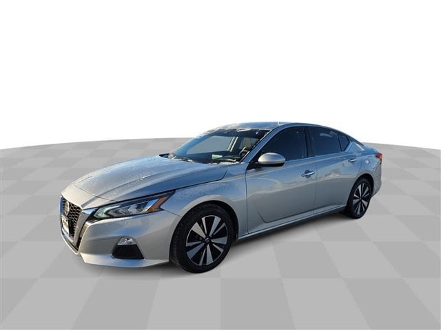 2022 Nissan Altima SV's photo