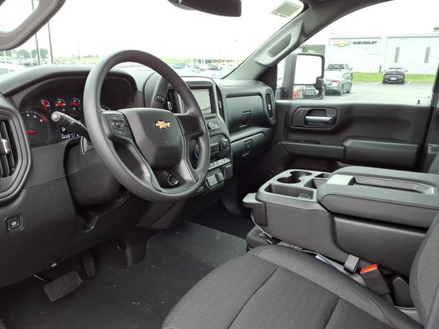 2026 Chevrolet Silverado 2500 HD Custom - Photo 10